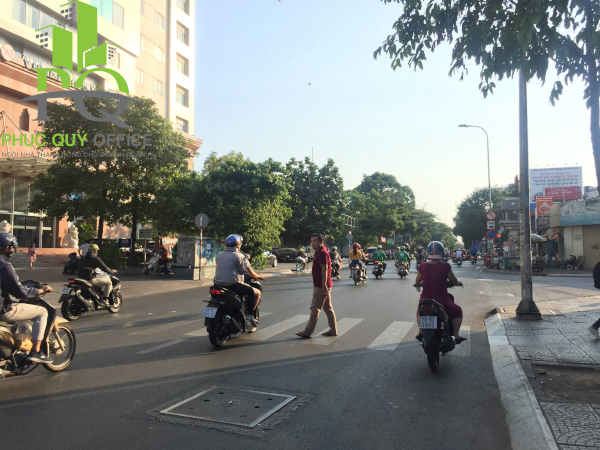 Mặt tiền tòa nhà Citi Light Tower