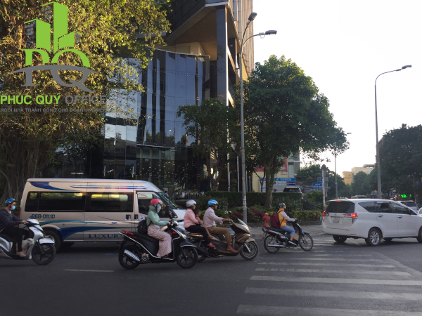 Góc mặt tiền tòa nhà HMC Building